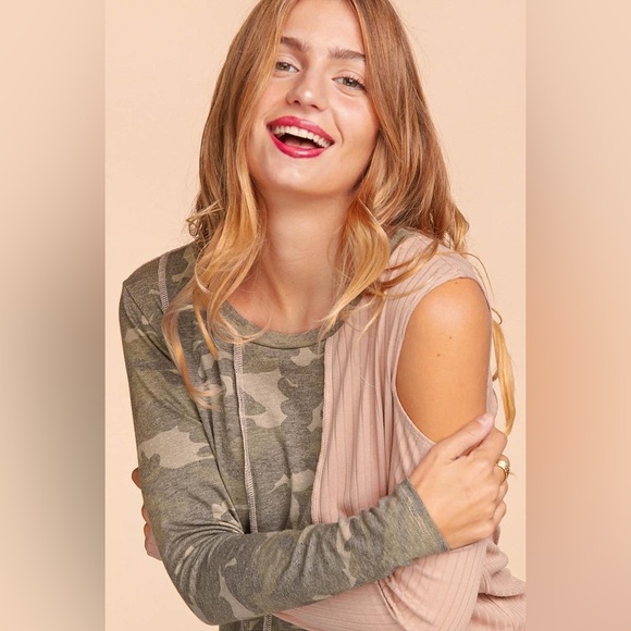 NWT Haptics camo tan cold shoulder long sleeve top - Picture 5 of 9
